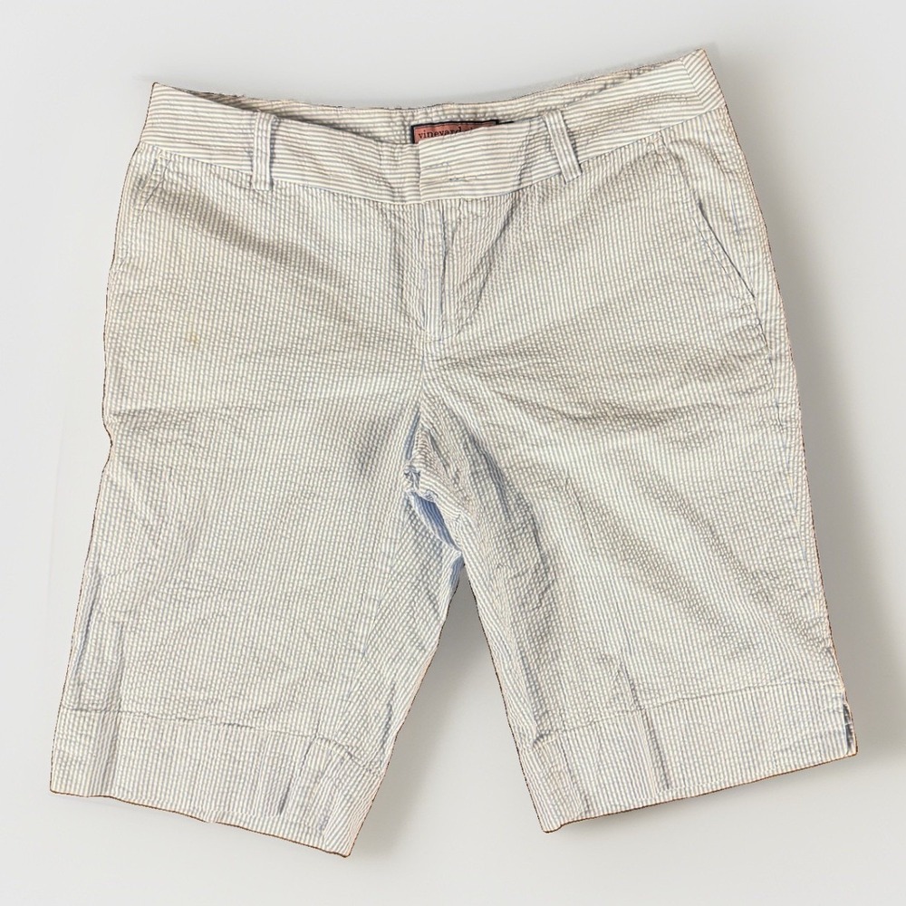 Women's Vineyard Vines blue and white striped seersucker Bermuda shorts Size 8